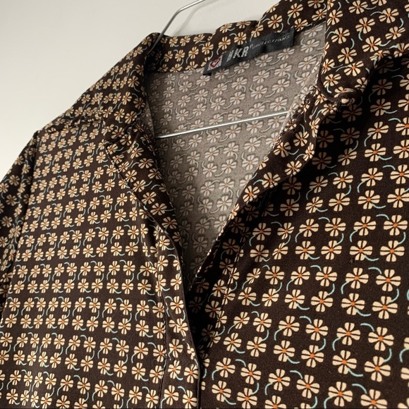 90’s Daisy Tee - Picture 10 of 11